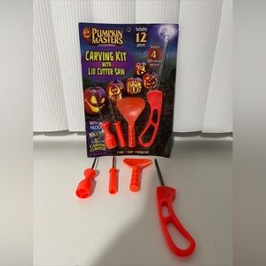 Pumpkin Masters Carving Kit w/ Lid Cutter Saw And Book  (16 Pcs